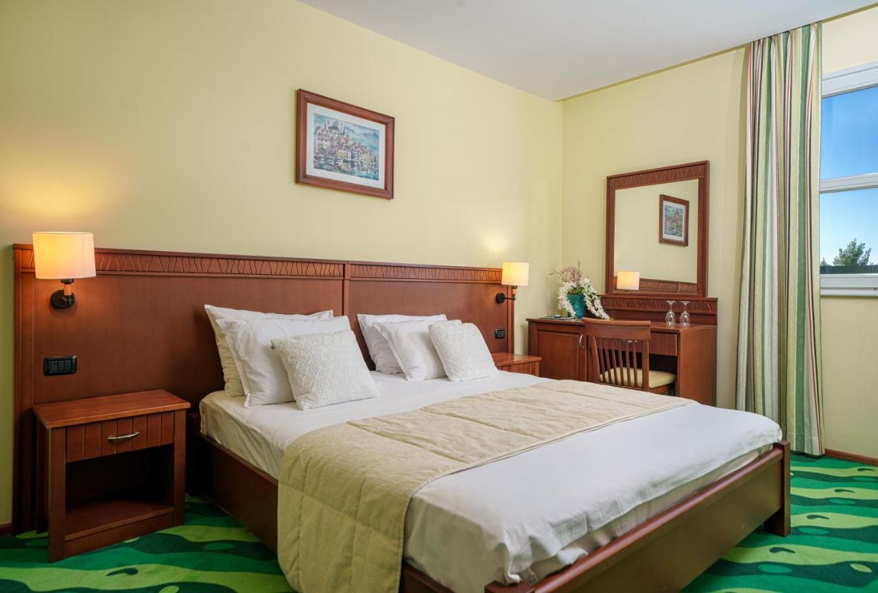 Hotel Vrata Krke Lozovac Esterno foto
